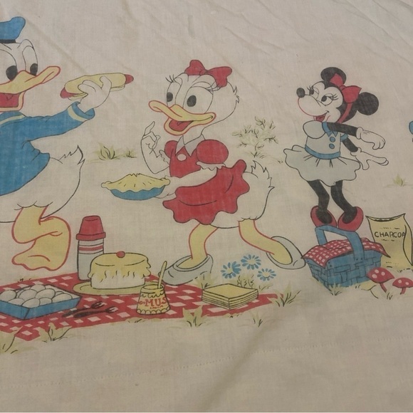 Vintage Disney 60’s 70’s Mickey Minnie Pluto Picnic Twin Size Flat Bed Sheet - Picture 4 of 16